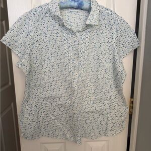 St. John's Bay White and Blue Patterned Men's Shirt